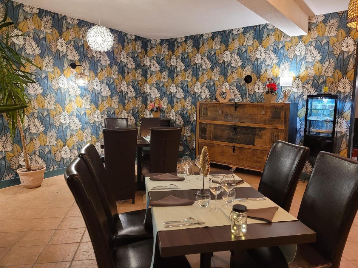 Logis Hotel Restaurant L'Escapade Lamastre Bagian luar foto